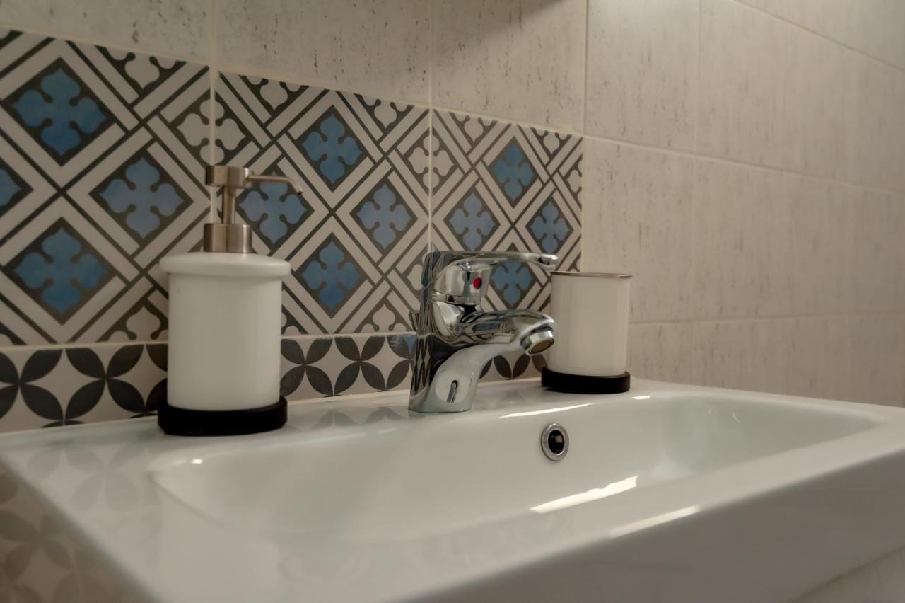 Aegean Studio By The Sea II Apartment Peraia  Bagian luar foto